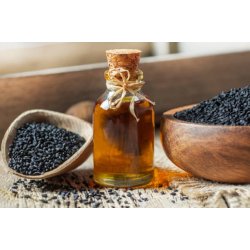Panaceum w olejku – czym wyróżnia się olej z czarnuszki?